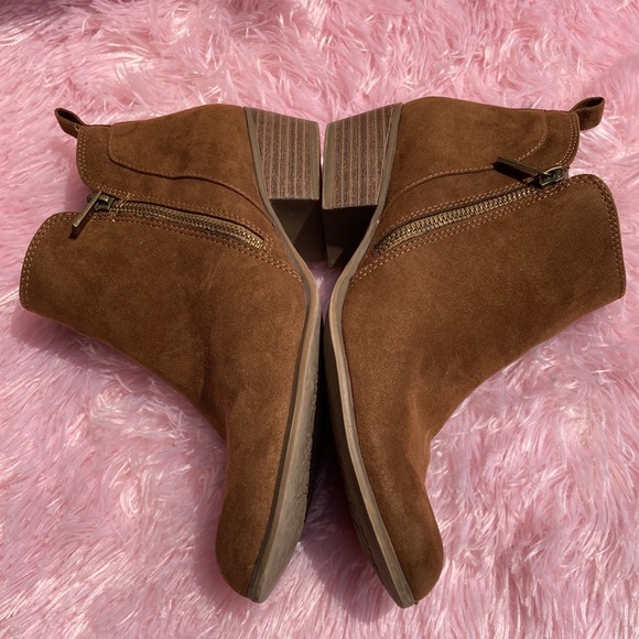 Esprit pointed toe Timber booties with zip closure size 8 - Picture 7 of 12